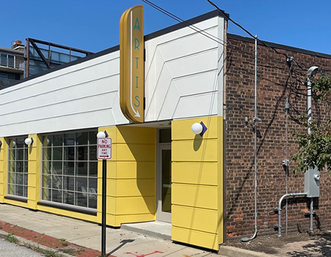 Artis Restaurant in Lakewood