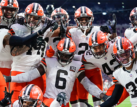 Browns wide receiver Amari Cooper and Pittsburgh safety Minkah Fitzpatrick