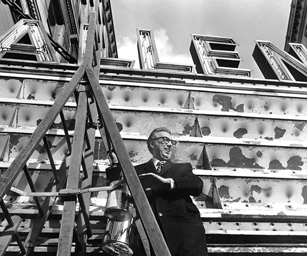 Former Mayor of Cleveland Ralph Perk