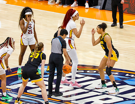 Iowa Hawkeyes vs. South Carolina Gamecocks NCAA Womens final four cleveland ohio