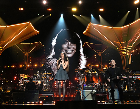 Olivia Rodrigo performs for Carly-Simon at the 2022 Rock & Roll Hall of Fame Induction Ceremony