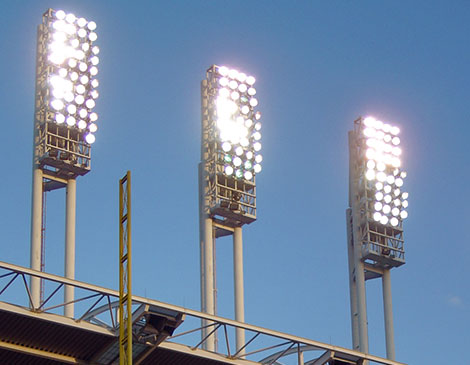 Progressive Field's toothbrush lights_what makes progressive field's stadium lights in Cleveland Unique when did they put the toothbrush lights in progressive field