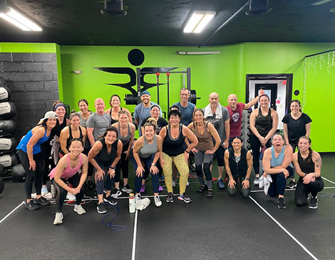 East_Article-Results-Fitness People posing at a fitness class