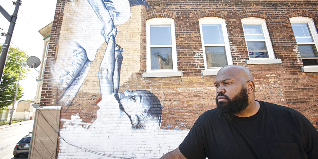 Darius Steward's mural "Support" Darius Steward's mural "Support"