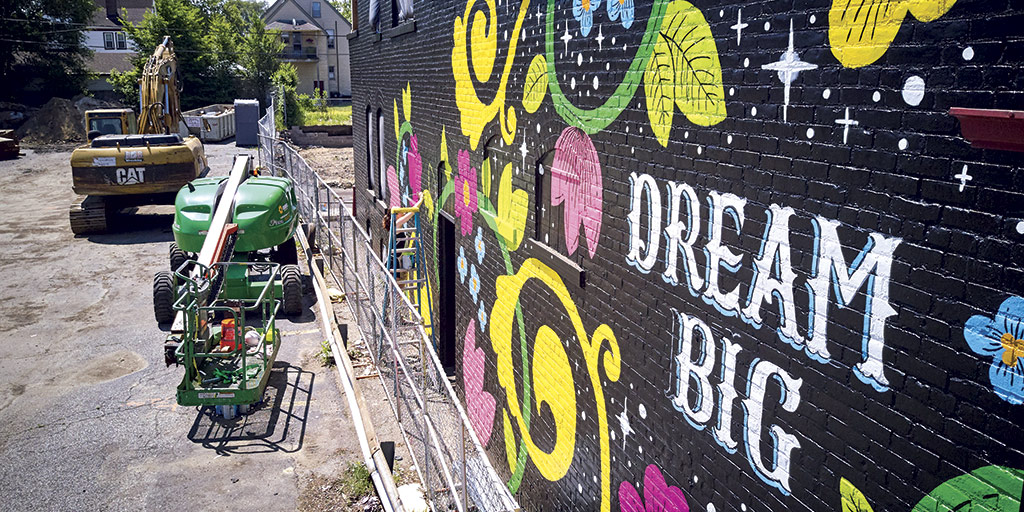 Lisa Quine's mural "Dream Big" Lisa Quine's mural "Dream Big"
