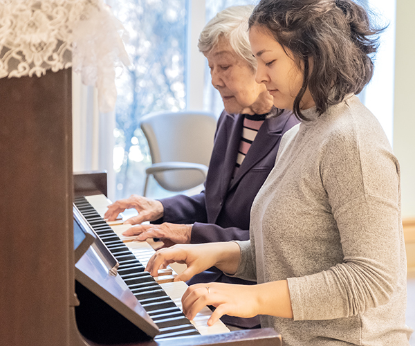 Music can help provide clarity, social benefits and more for those struggling with anxiety, confusion and memory loss.