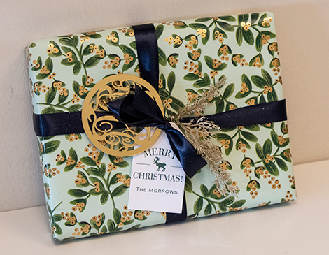 4 Insta-Worthy Gift Wrapping Tricks 4 Insta-Worthy Gift Wrapping Tricks