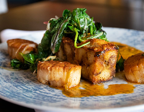 Brad Friedlander sets sail on a sea-worthy approach in the former Moxie locale. Brad Friedlander sets sail on a sea-worthy approach in the former Moxie locale.