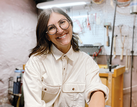 Stephanie Lee Paynter infuses Western and Midwest styles into her jewelry.    Stephanie Lee Paynter infuses Western and Midwest styles into her jewelry.