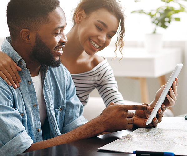 Tech tools, social distancing and COVID-19 contract clauses are giving buyers some peace of mind.