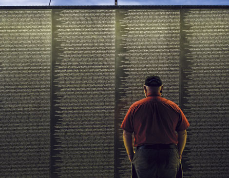 Veteran At Wall That Heals Veteran At Wall That Heals
