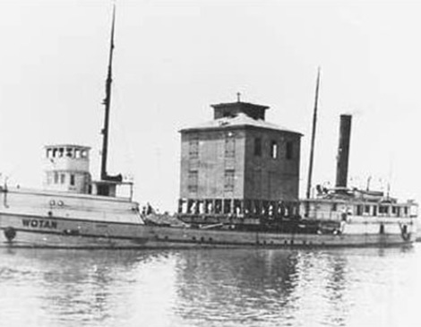 SS Wotan transporting the Fairport Harbor West Lighthouse, Courtesy Sheila Consul
