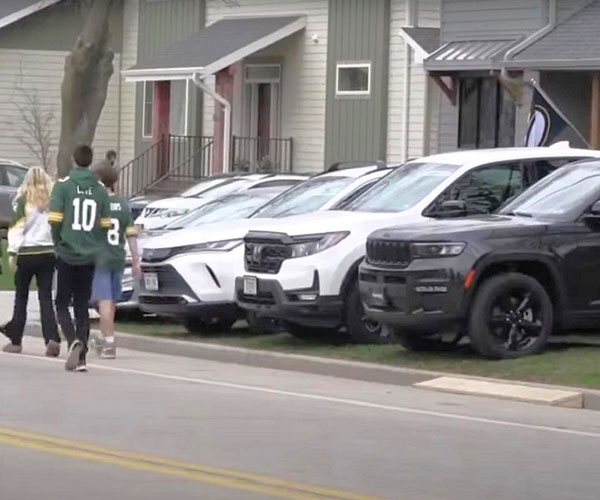 Green Bay parking problems, courtesy NBC 26 WGBA-TV