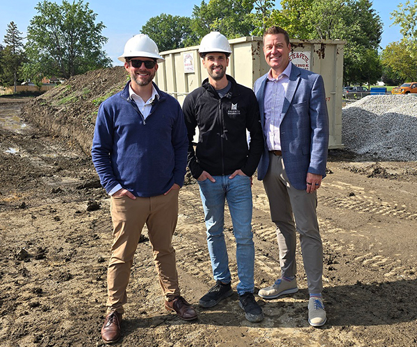 Thumb-Parker-Townhomes-groundbreaking-090425-Slife-Fiorini-Salem-2s Thumb-Parker-Townhomes-groundbreaking-090425-Slife-Fiorini-Salem-2s