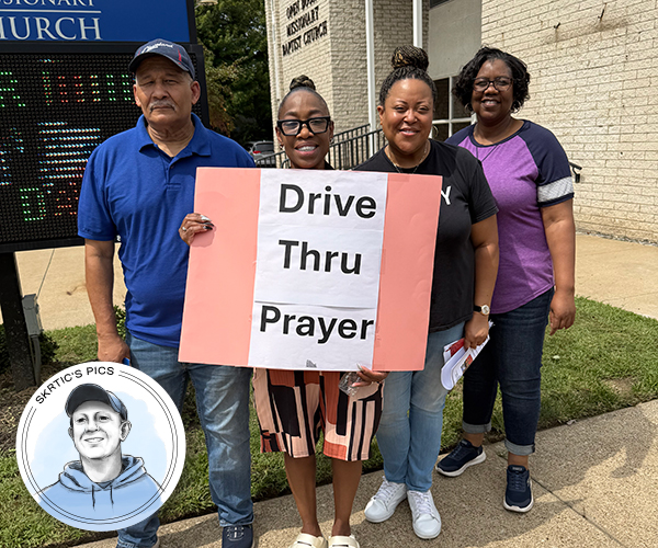 thumb_Drive-Thru-Prayer